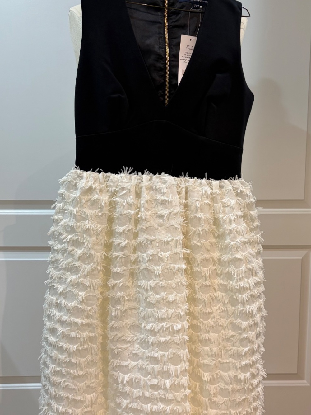 NWT French Connection Black White Textured Fit & Flare Dress Cocktail Par